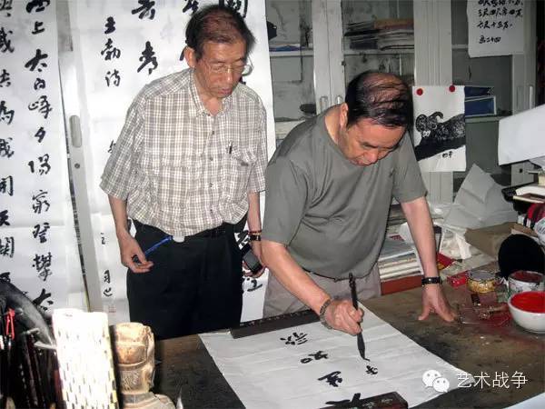 贾平凹练书法成巨富，一幅书法卖10万