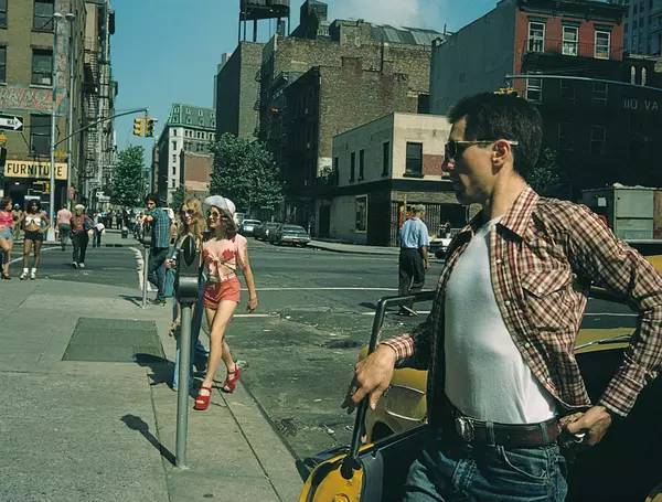 《金刚：骷髅岛》是对老《金刚》的背叛