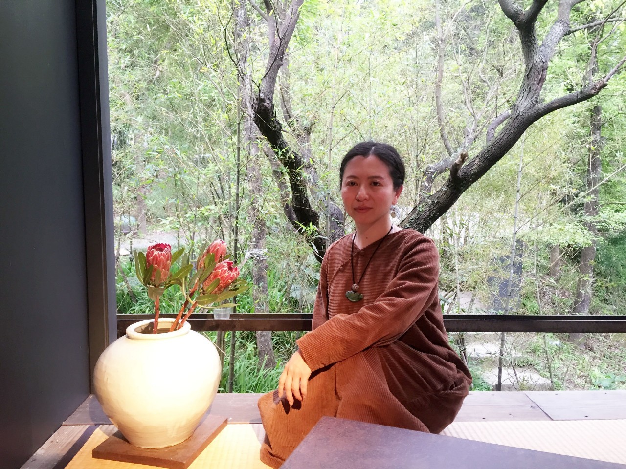 还记得大明湖畔的这位美女作家吗
