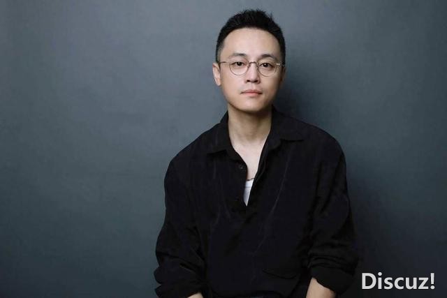 作家刘同：二十年后 我终于写完了成长三部曲｜封面人物-1.jpg